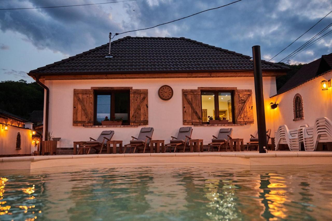 Complex Butoaiele Transilvaniei - Cazare & Spa - Natura - Relaxare Mediaş Zewnętrze zdjęcie